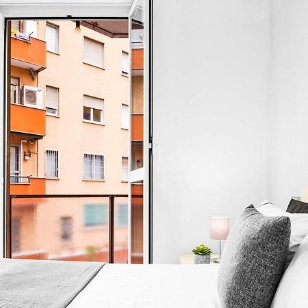 Apartment Near Central Station Milano Exteriör bild
